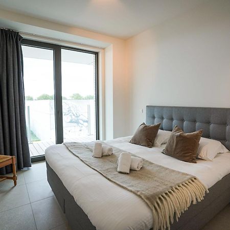 Huswell - Beautiful Apartment With Communal Pool And Gym 奥斯滕德 外观 照片